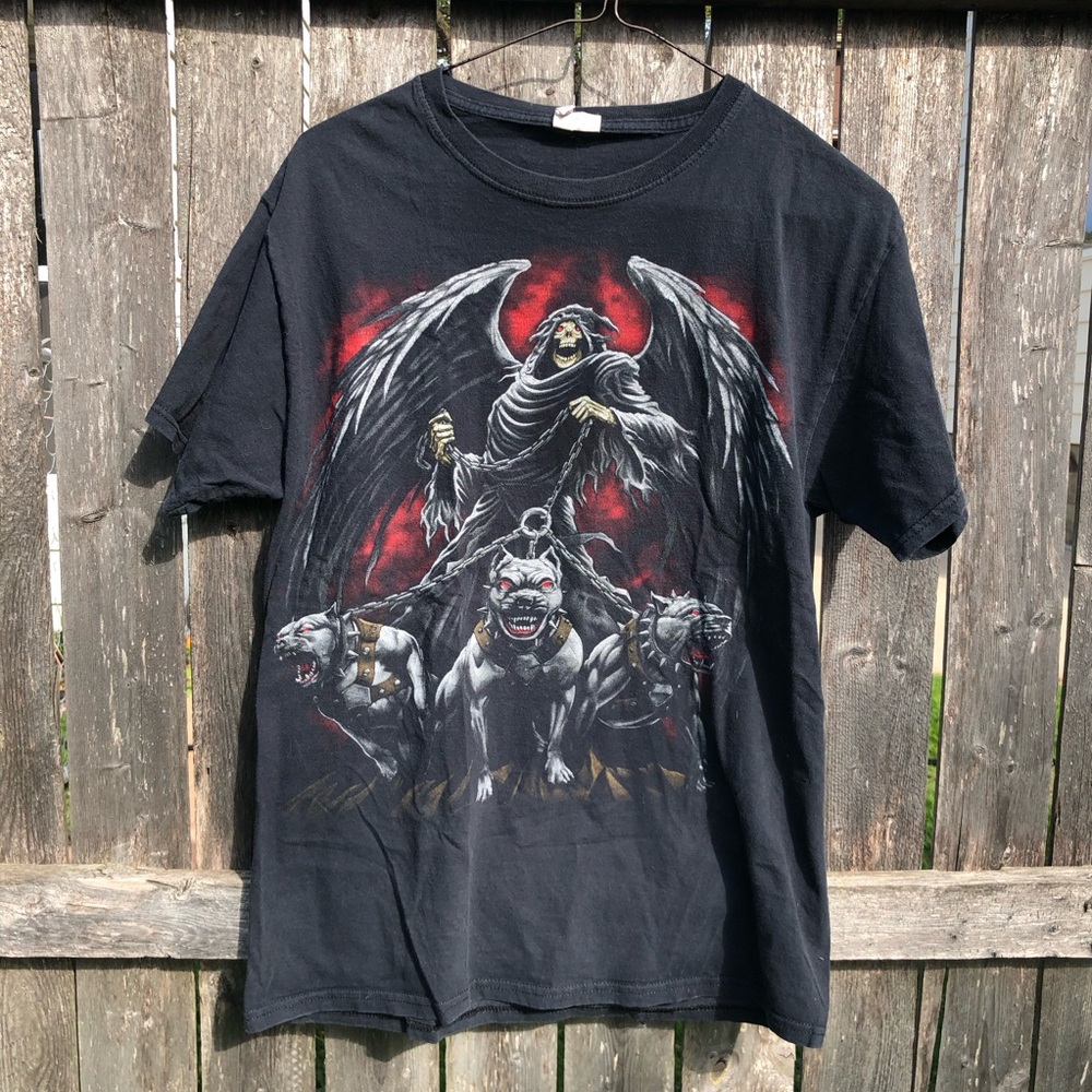 Vintage 90s and Black Graphic T-Shirt with grim reaper and dogs